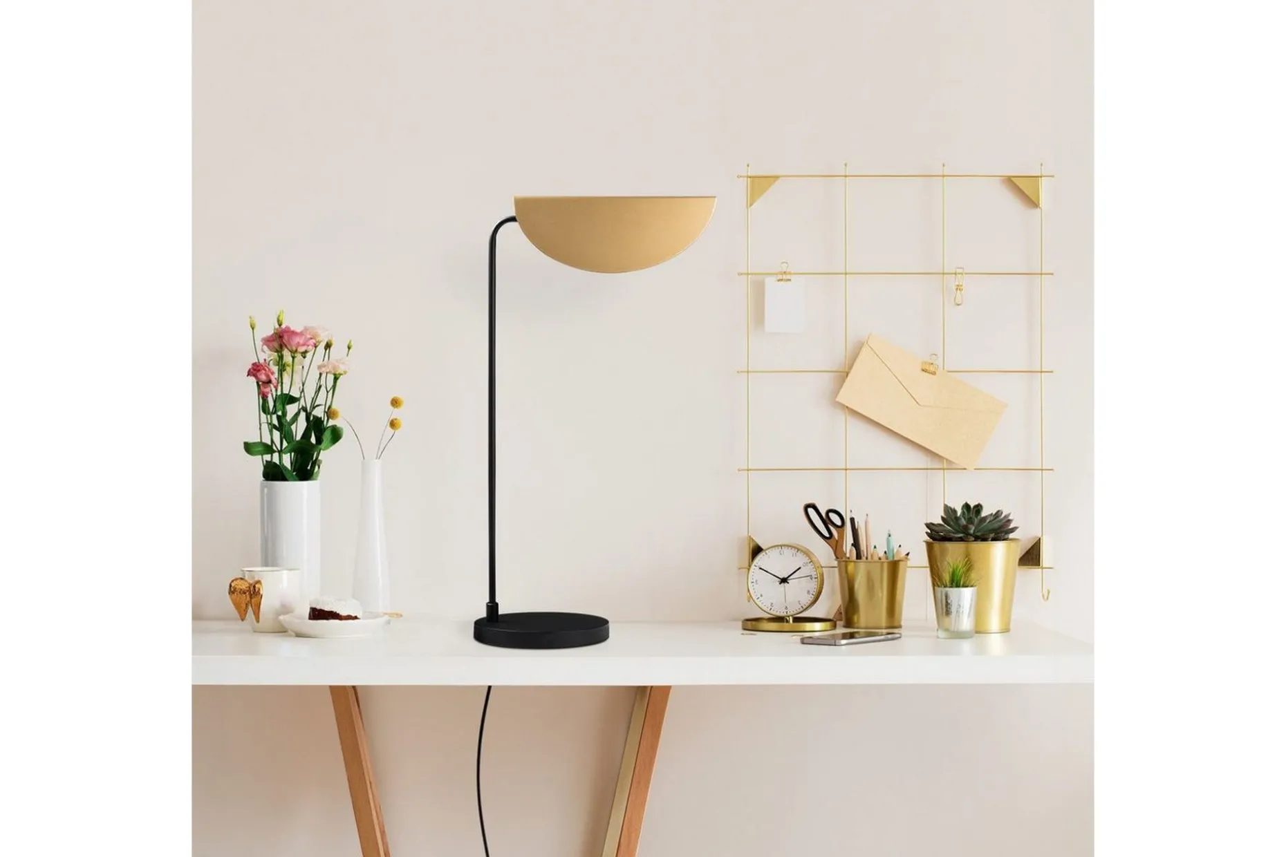 Bordslampa Sosri Svart / Rany