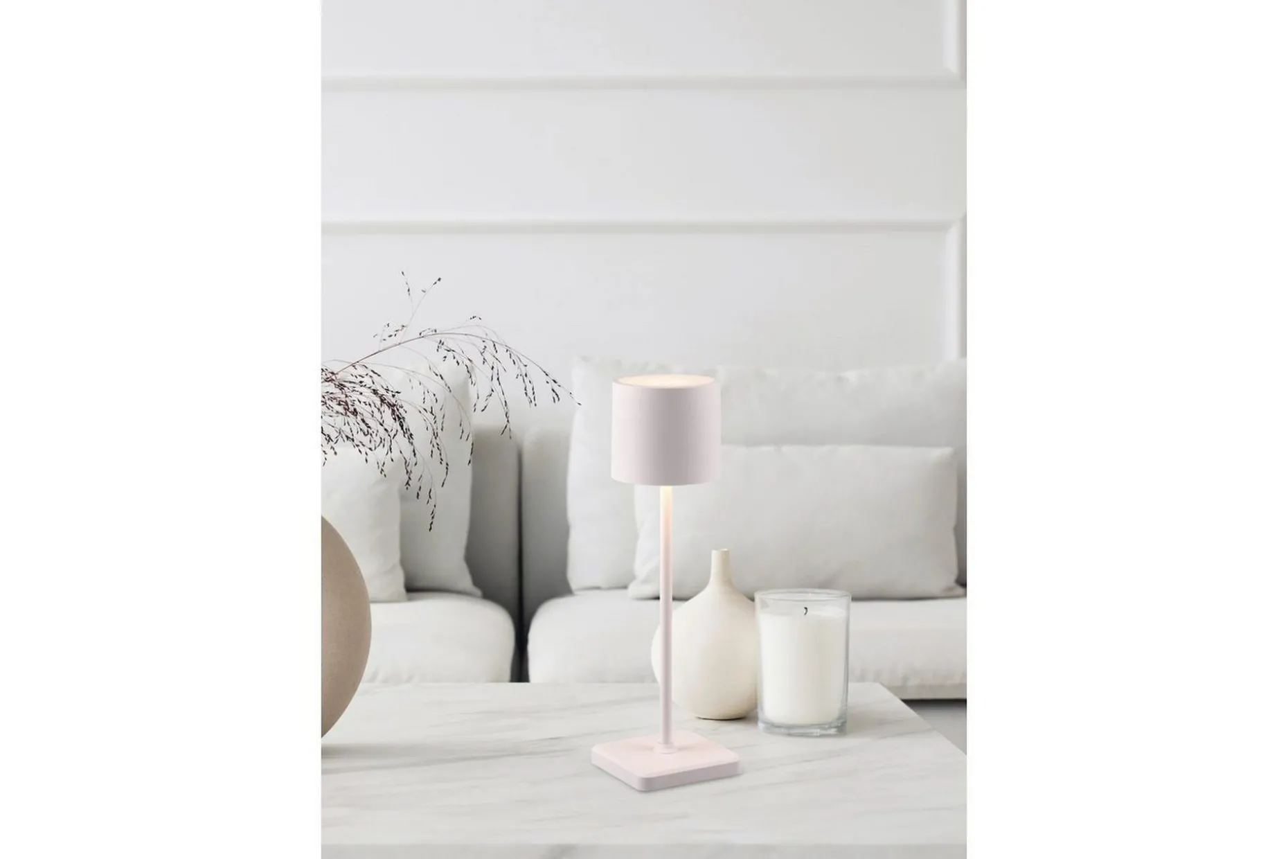 Bordslampa TRIO Fernandez Mattvit