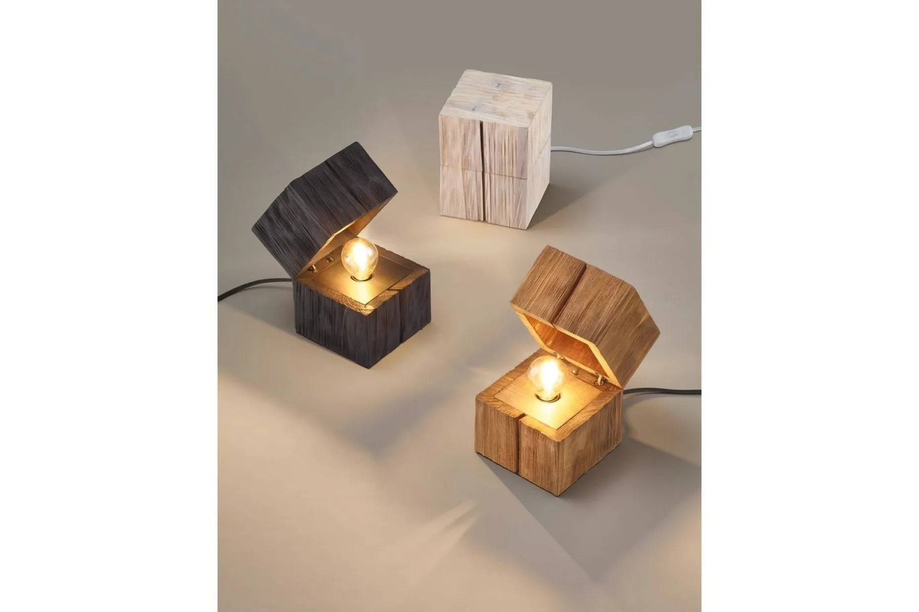 Bordslampa TRIO Treasure Trä