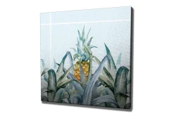 Canvastavla - Ananas omgiven av gröna växter