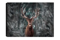Canvastavla - Ståtlig älg med imponerande horn i snöig skogsmiljö