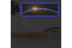 Canvastavla med LED-belysning - Jorden sedd från rymden med en soluppgång i horisonten