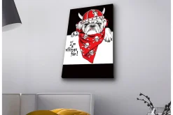 Canvastavla med LED-belysning - Bulldog i vikinghjälm med röd bandana och dödskallar