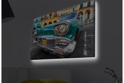 Canvastavla med LED-belysning - Vintage bil i retro stil med en grön nyans
