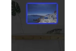 Canvastavla med LED-belysning - Vacker vy över Santorini med vita hus och blå kupoler