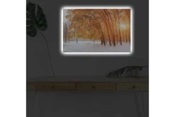 Canvastavla med LED-belysning - Höstlandskap med gyllene träd i snöig miljö