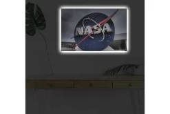 Canvastavla med LED-belysning - NASA:s ikoniska logotyp med en blå cirkel och röd bana