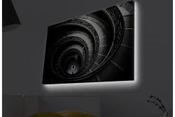 Canvastavla med LED-belysning - Spiralerande trappa med eleganta detaljer