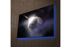Canvastavla med LED-belysning - Rymdscen med en planet och en komet som passerar