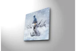 Canvastavla med LED-belysning 40x40 cm - Snögubbe i vinterlandskap med snöfall