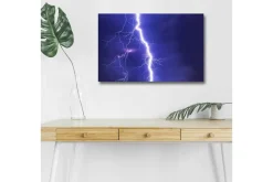 Canvastavla med LED-belysning - Blixtrande himmel med dramatiska moln