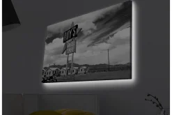 Canvastavla med LED-belysning - Nostalgisk skylt från ett motell i en ökenlandskap