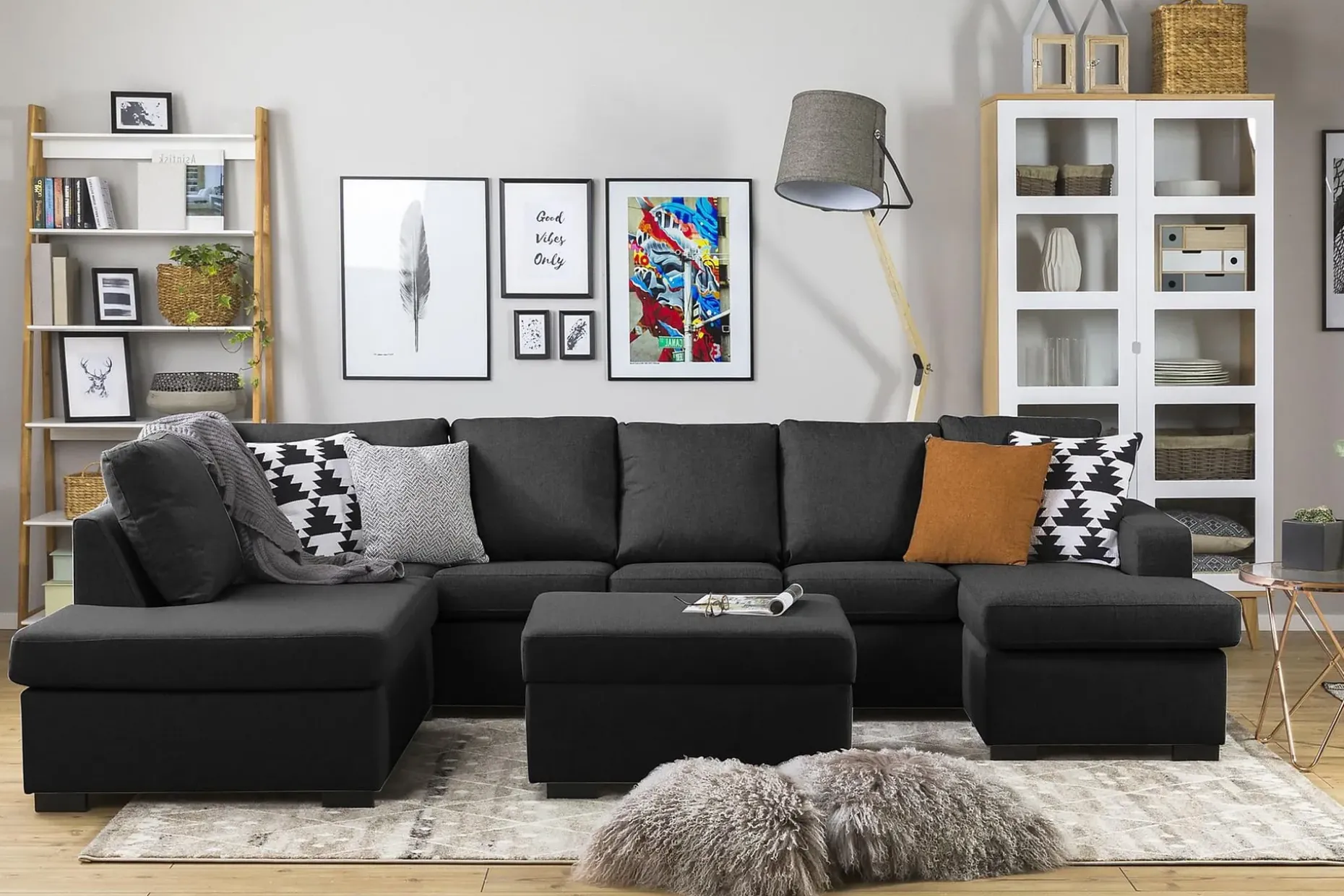 Crazy 5-sits Vänstervänd U-formad Soffa med Divan och Schäslong i Tyg