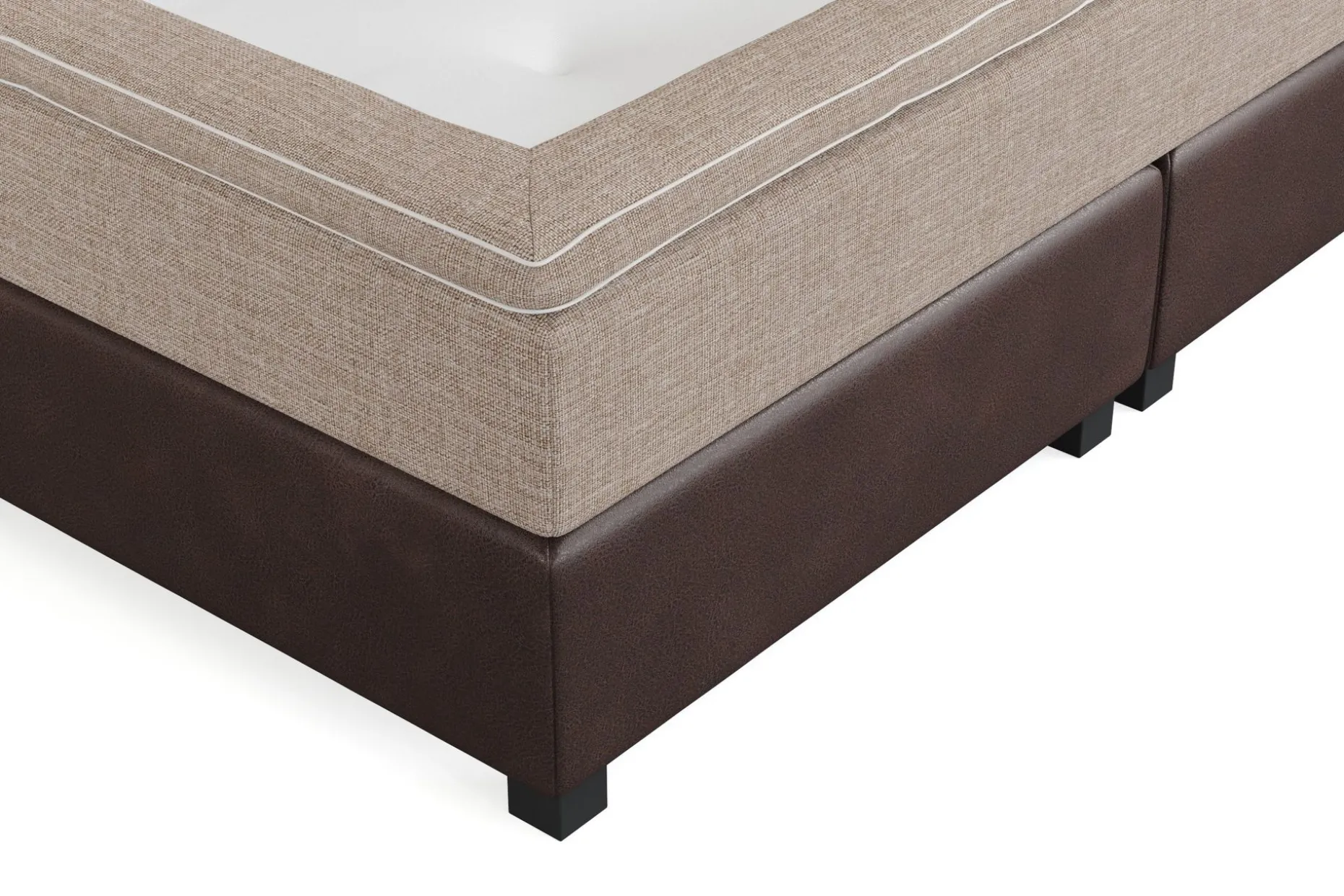Cuba Sängpaket 210x210 med Tre Beiga Kuddar