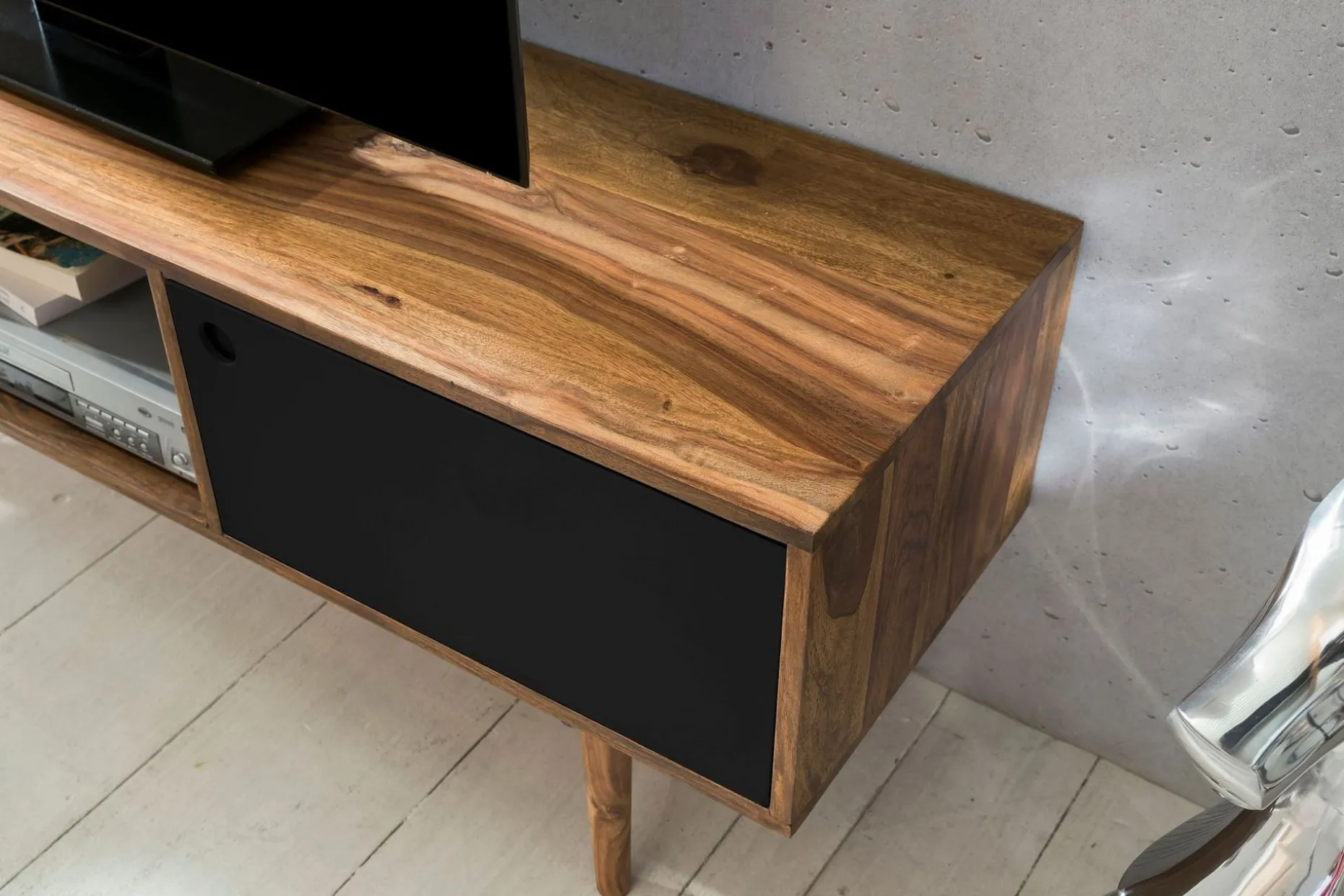 Gateau TV-Bänk 140 cm