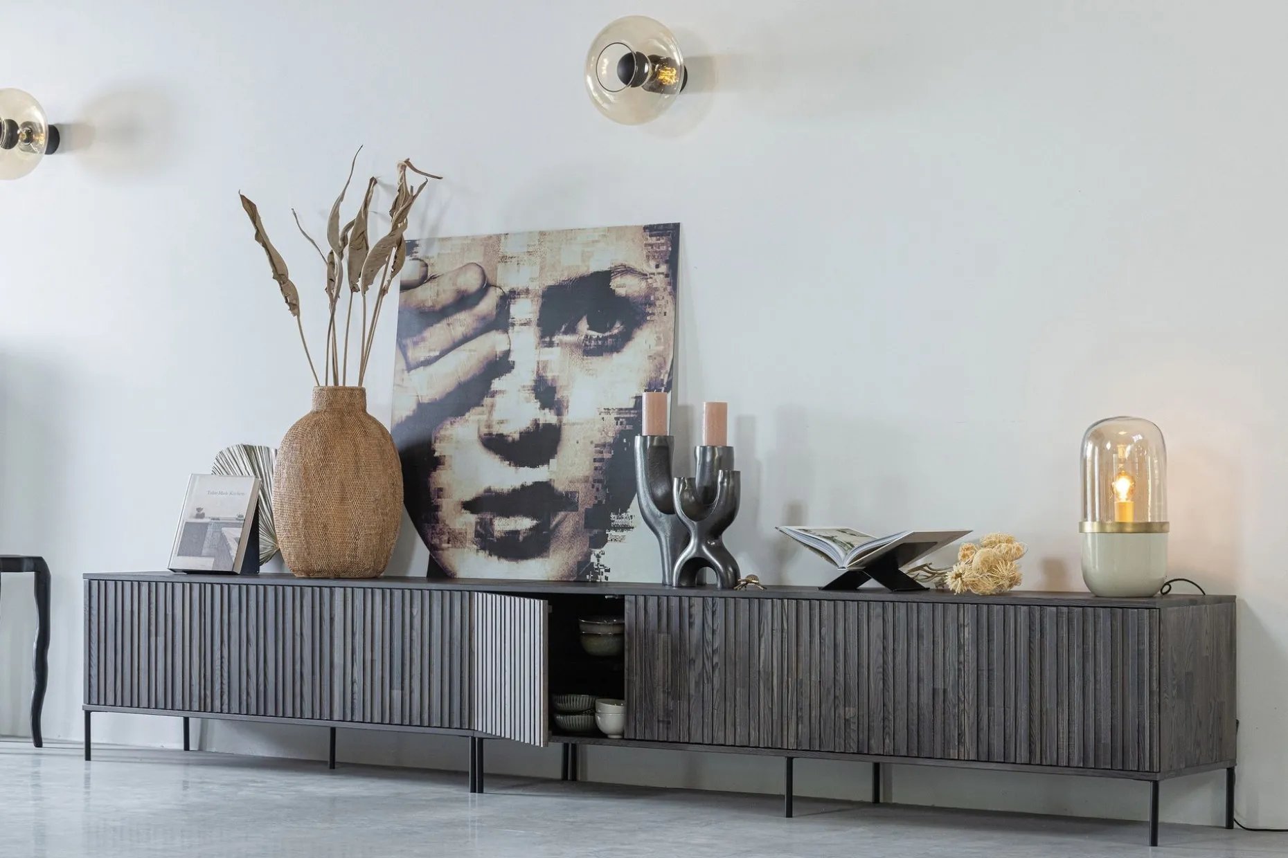 Hemlinge TV-bänk 150 cm