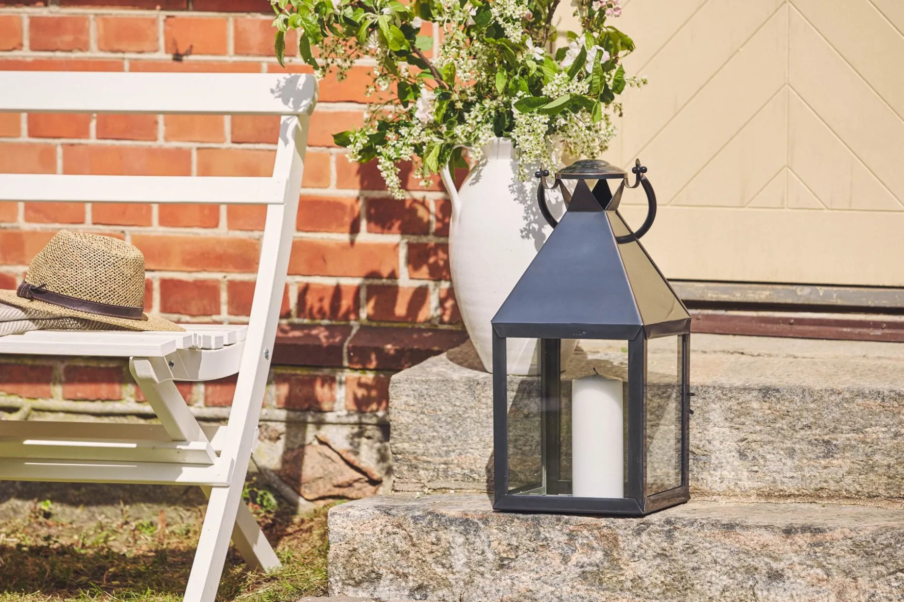 Hillerstorp Torpet Utesoffa 2-sits Vit