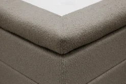 Hilton Komplett Sängpaket 180x200 cm Kontinentalsäng med rutad sänggavel
