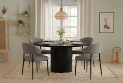 Matgrupp Bark Kopparbo Runt Stort Matbord 180 cm Svart med 4 Sawako Greige Stolar Svart|Greige