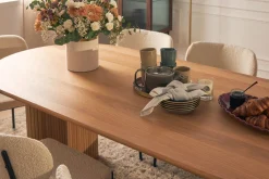 Noira Matbord 220 cm Massiv Ek med 6st Gemmiano Matstol