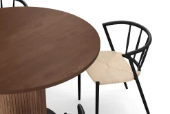 Noira Runt Litet Matbord Massiv Valnöt 120 cm med 4 Winston Matstolar