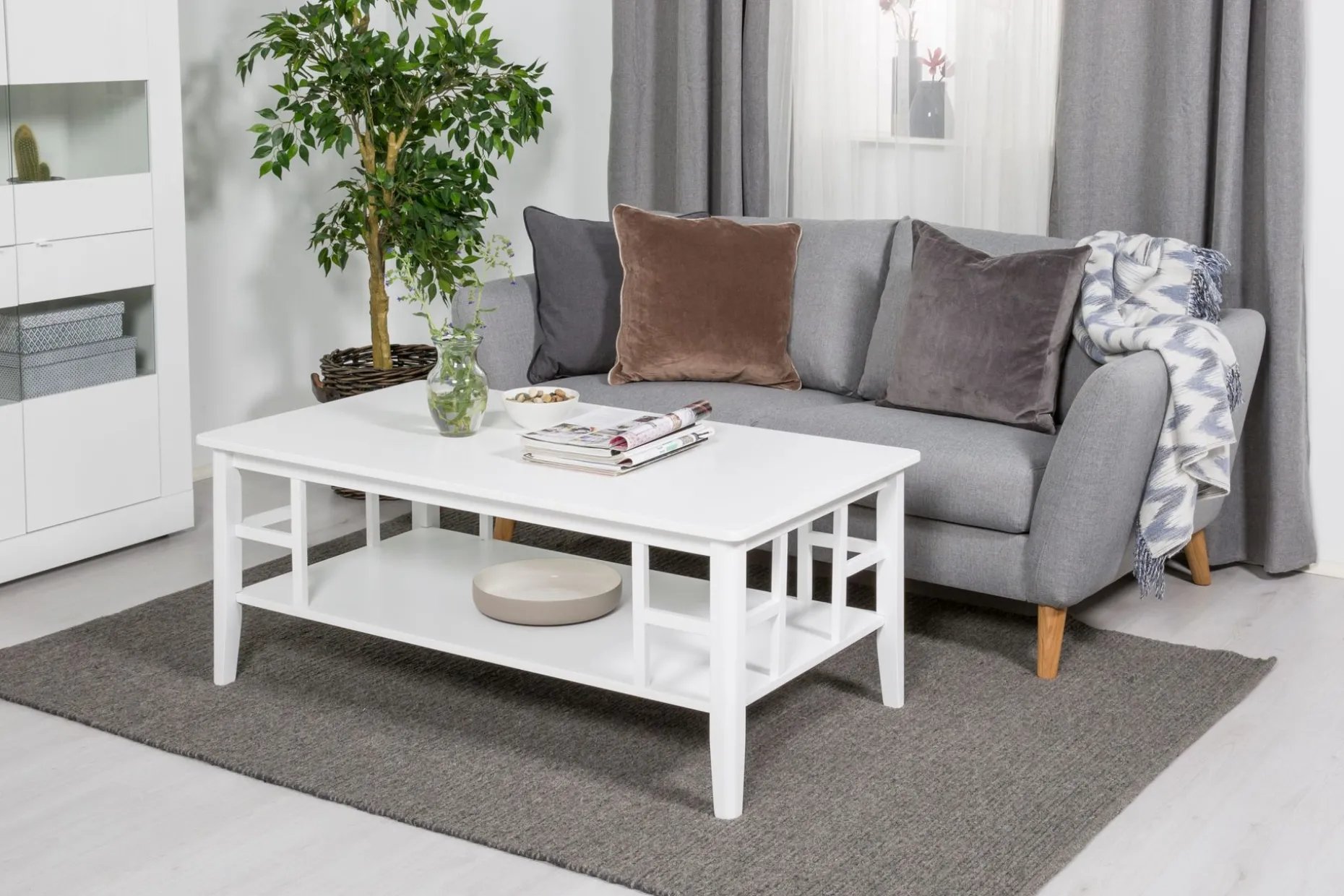 Piteå Soffbord 130 cm med Förvaring Hylla