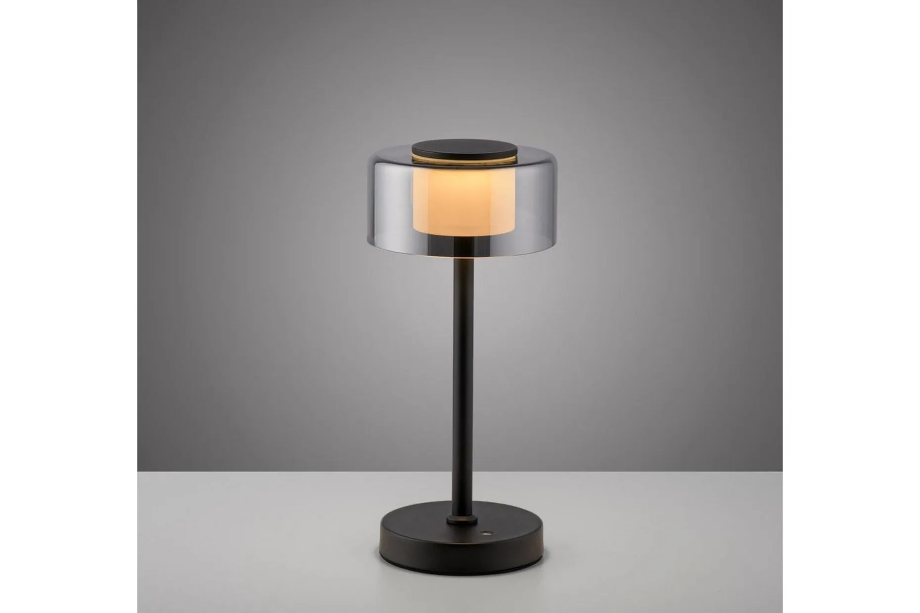 Rika Paul Neuhaus Bordslampa