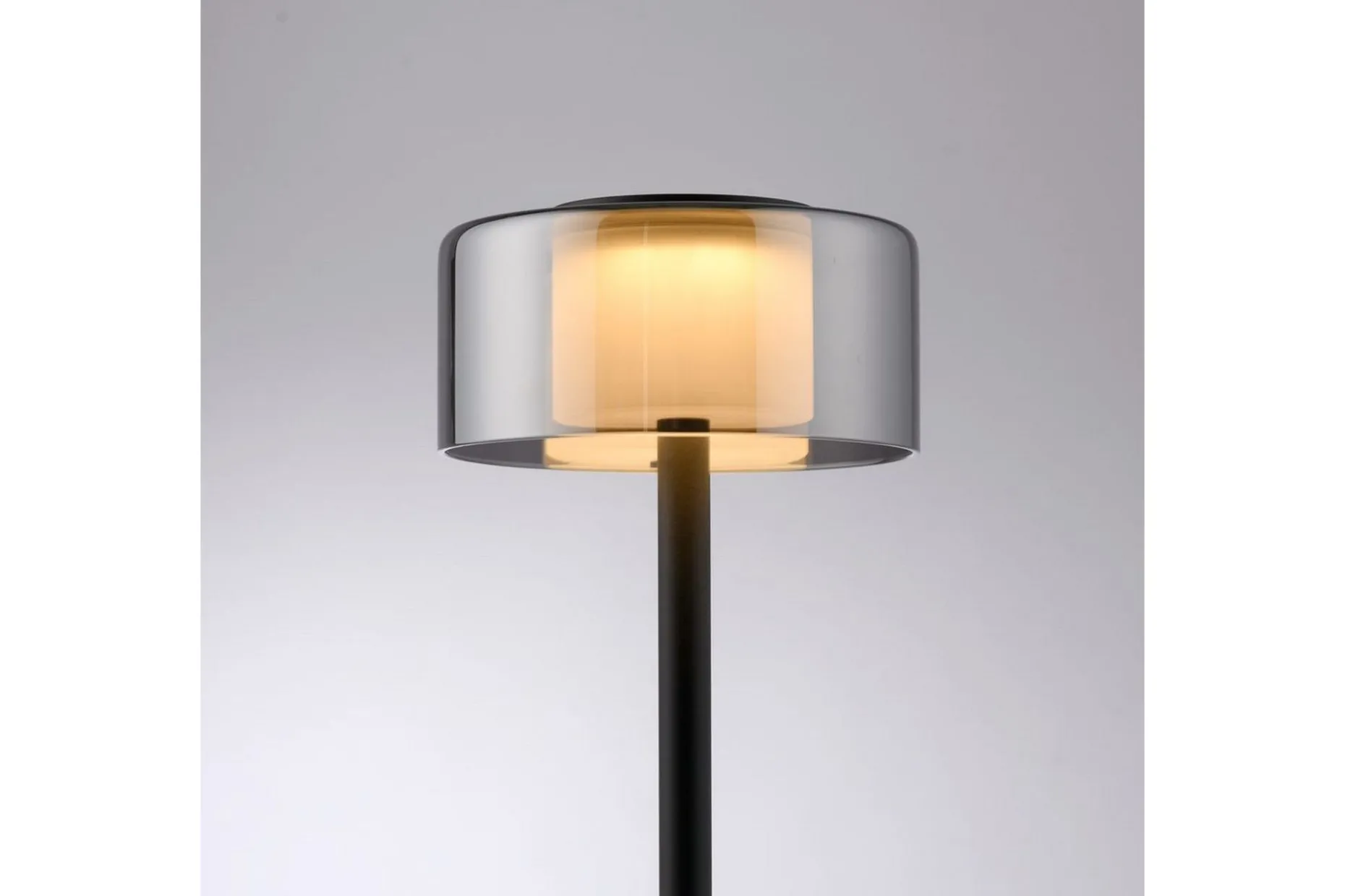Rika Paul Neuhaus Bordslampa