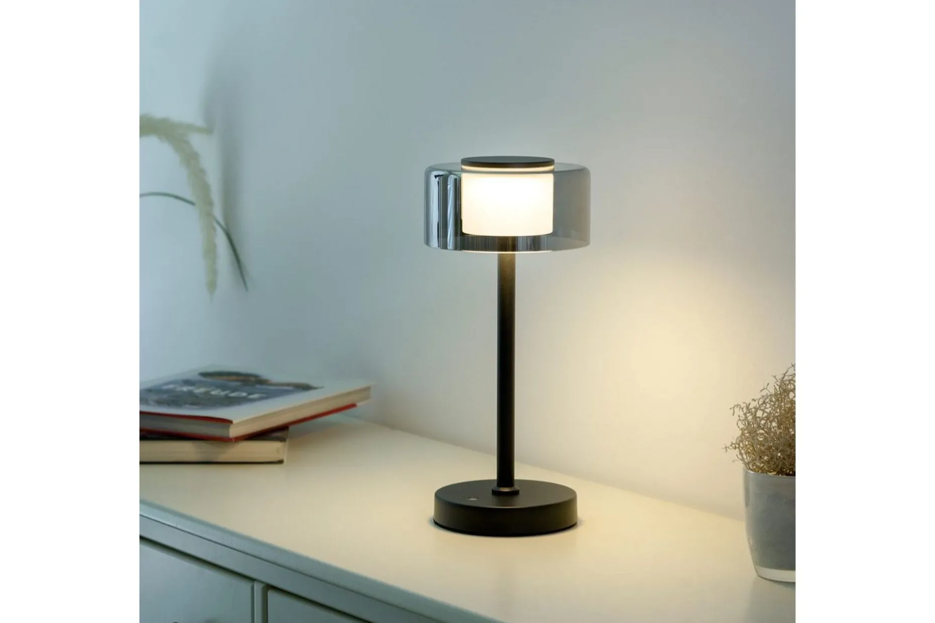 Rika Paul Neuhaus Bordslampa