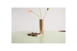 Runt matbord Lanzo