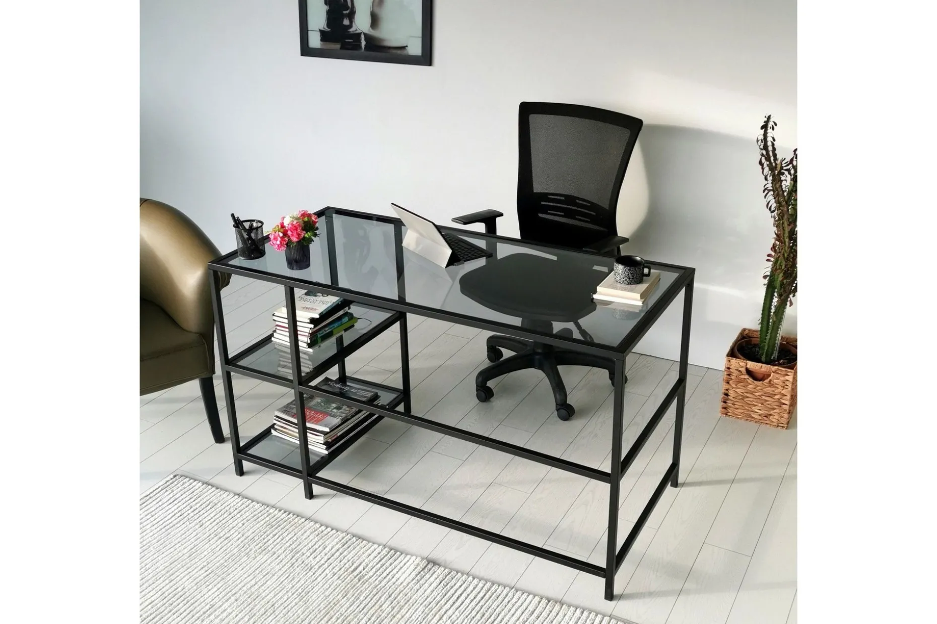 Sabani Skrivbord 130 cm med Förvaring 2 Hyllor