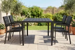 Siri Matgrupp utomhus 150 cm med 4 Tunis Aintwood Stolar