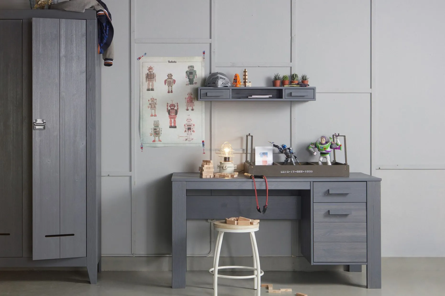 Tenney Datorbord 141 cm med Förvaring Låda + Skåp