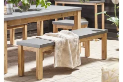 Trädgårdsmöbelset av Utebord och 2 Bänkar Utomhus grå OSTUNI