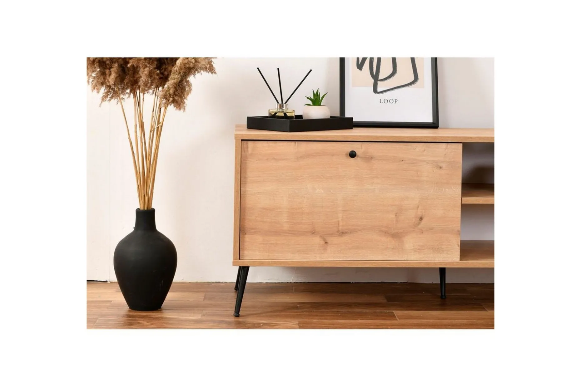 TV-bänk Mjudi Heba Ek